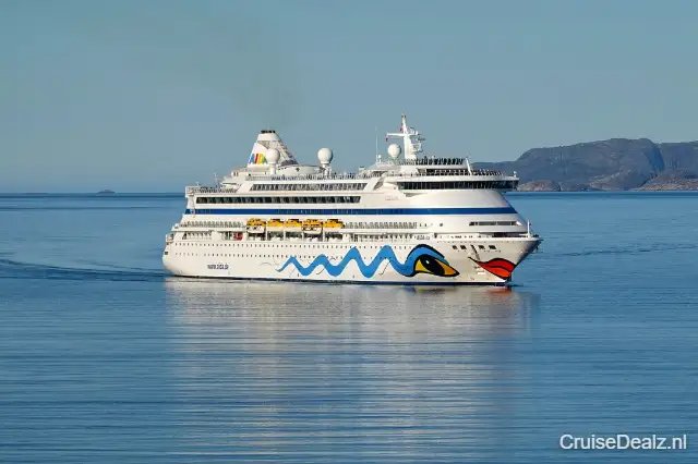 Cruise Ship 4488536 1280