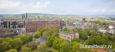Edinburgh 69703987 123rf