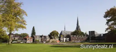 Enschede 94660414 123rf