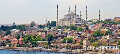 Istanbul 16662783 123rf