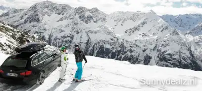 Thule roofbox 11726732653 880x400 flickr ehrenbergkommunikation licence CC BY SA 2 0